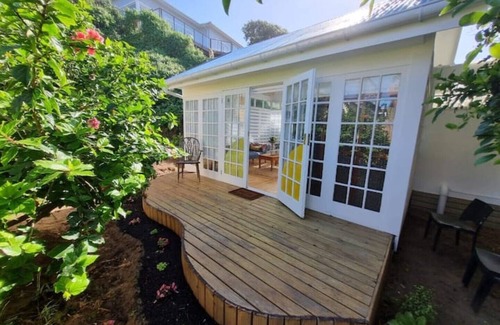Reebok Cottage | Skye Crystal Sea Shack - Romantic Beachfront Getaway