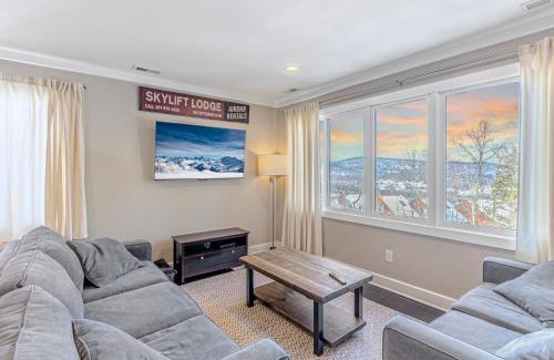 Vernon Apartment | Skylift Lodge - Luxury Mountain Creek family condo