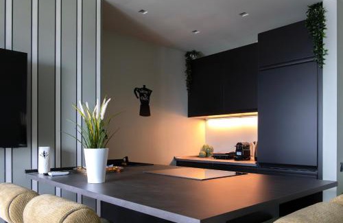 Milan Apartment | Skyline House - FREE PARKING & TERRACE