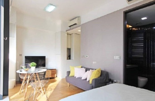 Tanjong Pagar Apartment | SKYLINE VIEWS FROM LUSH 1-BR, TANJONG PAGAR