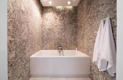Imanta Apartment | SkyPenthouse & SPA with FREE Parking
