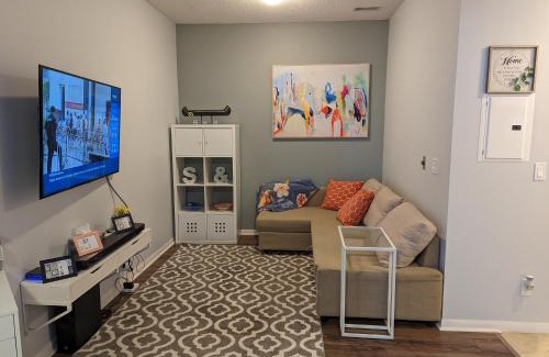 Fort York Apartment | SkySide Downtown Condo - Free Parking