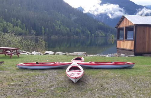 Revelstoke House | Sledders Cove ntimber frame house, hot tub, waterfront, beachfront, firepit