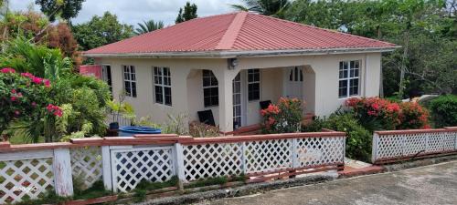 Saint Paul Parish House | SledgeO's Guest House