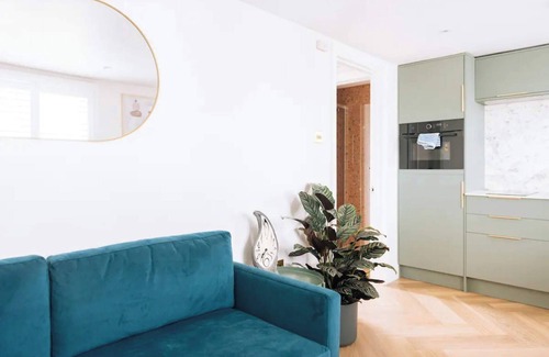 Montpelier Apartment | Sleek 1BD Flat 5 Mins From City Centre - Brighton