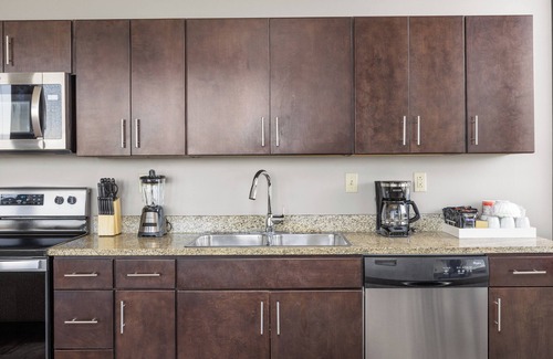 Downtown Pittsburgh Apartment | Sleek 2BR Downtown Retreat with Gym
