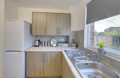 Hull House | Sleek and Stylish 3 Bed House In Central Hull