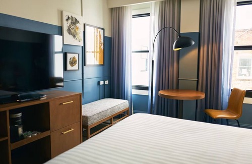 Theater District Hotel | Sleek Boutique Room in Nob Hill Near Wharf, Shops & Grace Cathedral