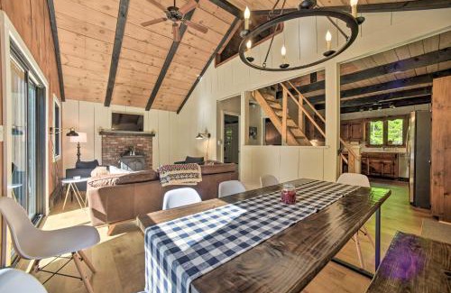 Wilmington House | Sleek Cabin with Deck, 8 Miles to Mount Snow and Hikes