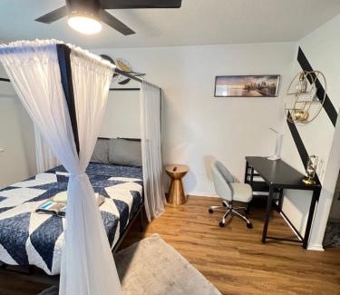 Northwest Dallas Apartment | SLEEK LUXE GEM DownTown Dallas 2Bd 2Ba