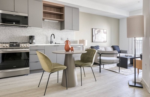Mission Valley West Apartment | Sleek Mission Valley 1BR w/Gym, W/D & BBQ, nr shops, by Blueground
