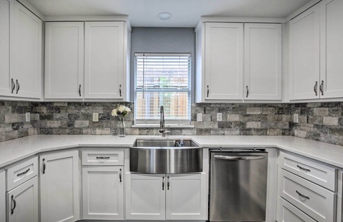 Elmo House | Sleek Rockwall Home Near Dtwn Dallas & Lake!