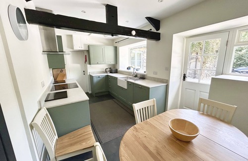 Coniston Cottage | Sleep 6, 3 bedroom Lake District Cottage, close to village, lake and beautiful walks