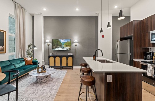 Old City Apartment | SLEEP 8 In 2 New Townhouses in the BEST walking location in Old Philadelphia!