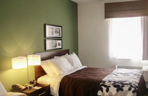 East Syracuse Hotel | Sleep Inn & Suites East Syracuse