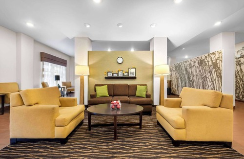 Rochester Hotel | Sleep Inn & Suites West-Near Medical Center