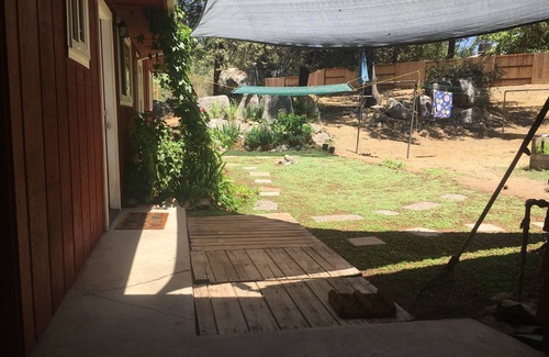 Oakhurst Cabin | Sleeping Wolf Guest House