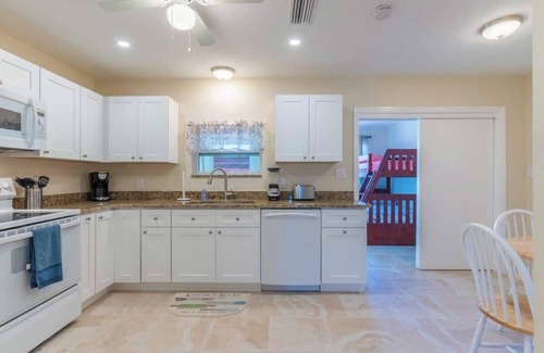 Southgate House | Sleeps 10 & pet friendly #3606 Villa Franca
