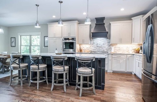 Wedowee House | Sleeps 12. 3 private bedrooms, bunkroom. Sidewalk to dock, no stepsnWater toys