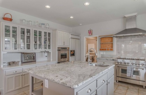 Shenandoah Valley House | Sleeps 12 Pet Friendly Next to Amador Top Wineries