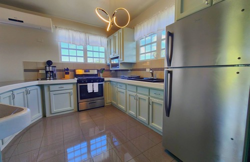 Carrizal House | Sleeps 12 | Queen beds | Ocean | Sunsets | 2 units