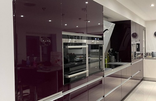 Tavistock House | Sleeps 14,Tavistock Luxury 5-Bed House
