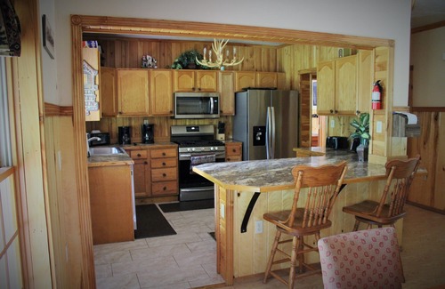 Atlanta Cabin | SLEEPS 16, 7 bedroom 4 baths w/2 game rooms, SXS rentals w/direct trail access