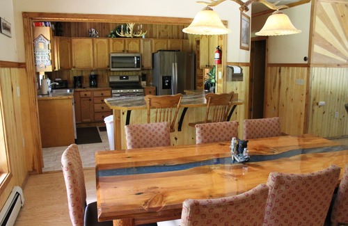 Atlanta Cabin | SLEEPS 16, 7 bedroom 4 baths w/2 game rooms, SXS rentals w/direct trail access