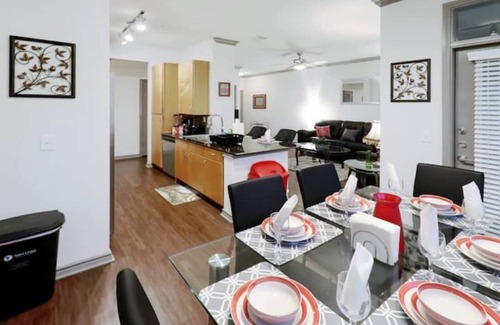 Energy Corridor Apartment | Sleeps 21: Perfect for Large Group. 11 Beds.