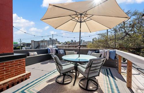 Historic District - North House | Sleeps 26! Walk To River Street-Bars-Shopping-1-5