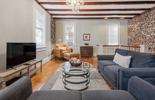 Historic District - North House | Sleeps 26! Walk To River Street-Bars-Shopping-1-5