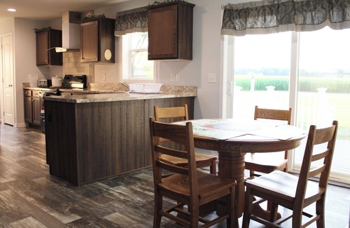 Clare House | Sleeps 6, rural & cozy.