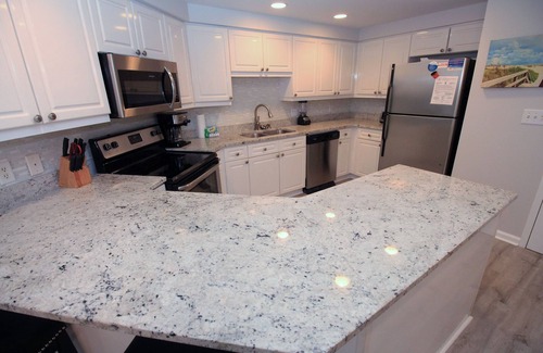 Gulf Pines Condo | Sleeps 8! Beachfront 2 bedroom at Westwinds Private beach 4784
