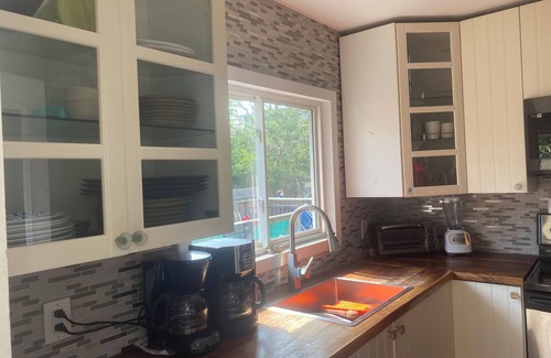 Fair Harbor House | Sleeps10!Walk 3min to beach &town. Renovated.FAIR HARBOR, FIRE ISLAND.hop towns