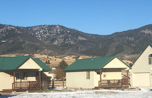 Swan Valley Cabin | Sleepy J Cabins