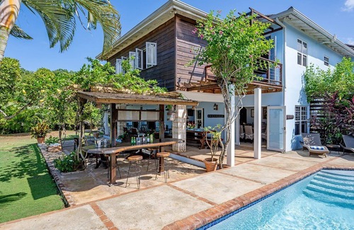 Rio Bueno Villa | Sleepy Shallows - Fabulous Beachfront Villa