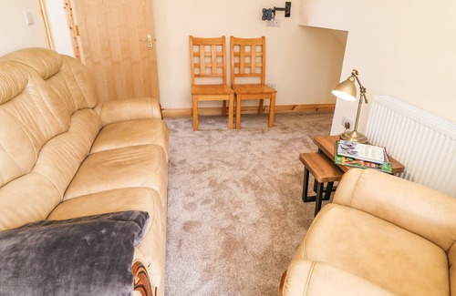 Donegal Apartment | SLEIBHTE SLIABH LIAG, family friendly in Carrick, County Donegal