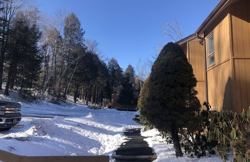 Hunter Condo | Slopeside at Hunter Mountain
