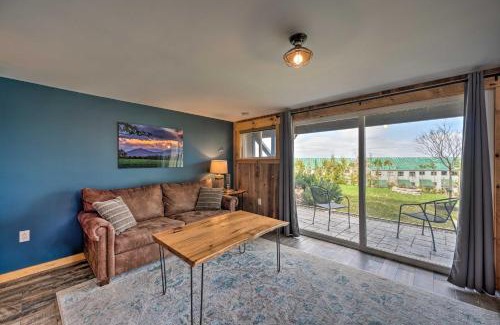 East Burke Apartment | Slopeside Burke Mountain Condo with Fireplace!
