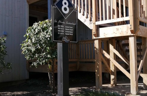 Craigleith Condo | Slopeside Condo - Wifi, Linens/Towels, Ski In/Out