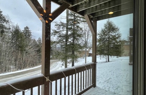 Clymer Condo | Slopeside, ski-in, ski-out condo-perfectly set along run 24 at Peek'n'Peek!