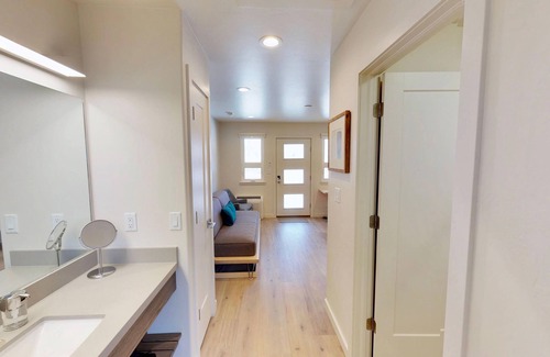 Moab Apartment | Slot Canyon #B | 1 Bed, 1 Bath