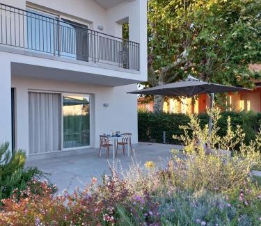 Lido di Camaiore Bed & Breakfast | Slowersilia Bed and Breakfast