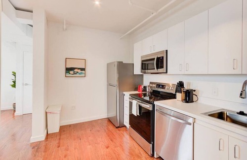 South Main Historic District Apartment | SM 301 · Right on Main St with Historic Vibe!