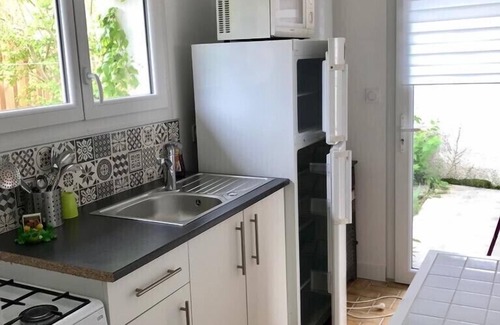 Salles sur Mer House | Small Charming House Very Quiet For 4 people near the beach