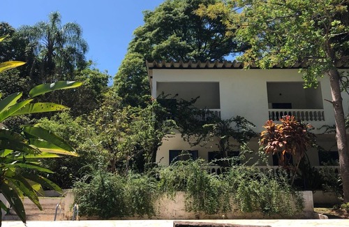 Campo Limpo Paulista House | Small farm Paradise - Family, Root, Dog Friendly and Football :)