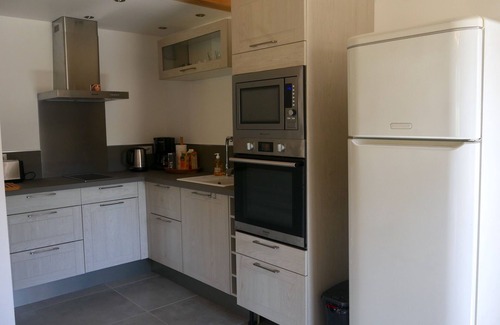 Aix-en-Provence House | Small house within a preserved natural area of 30 hectares.
