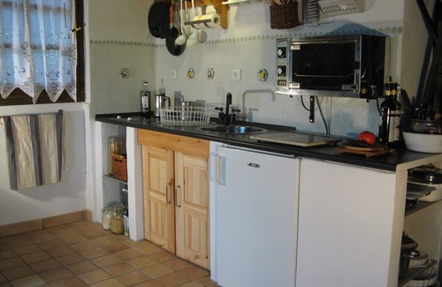 South Pelion House | Small house in a dream location