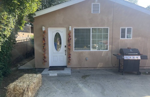 Van Nuys House | SMALL HOUSE WITH A BIG HEART