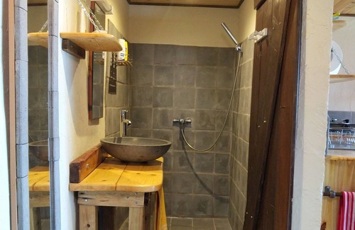 Petite-ÃŽle Apartment | Small independent apartment, adjoining my little Creole hut.